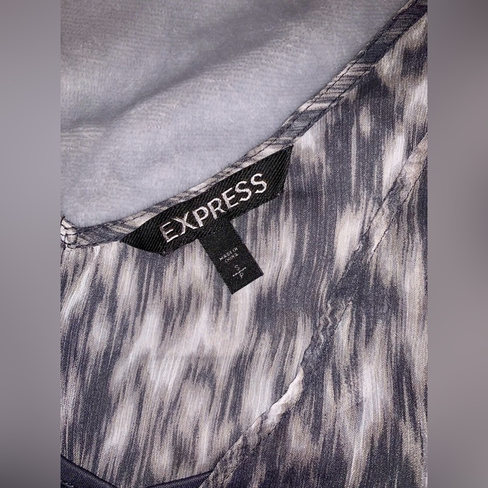 Express Blouse - Picture 4 of 4